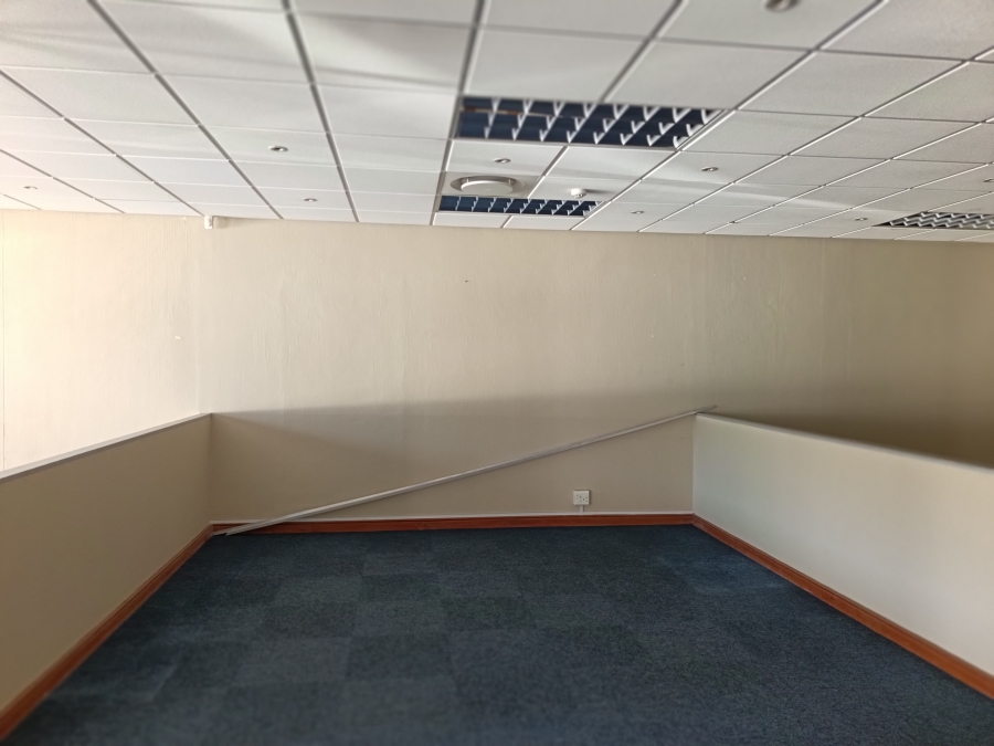 To Let commercial Property for Rent in Bo Oakdale Western Cape